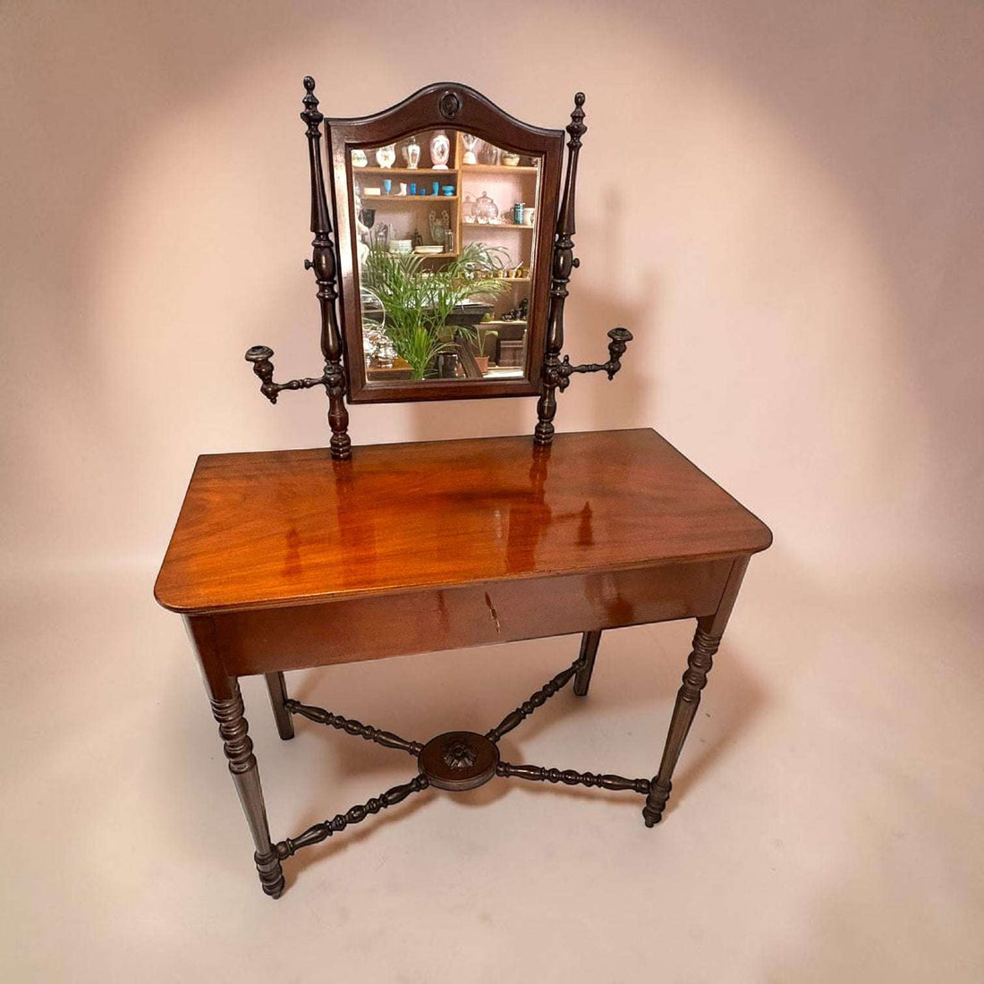 Tocador victoriano inglés de caoba con espejo antiguo - Cositas Antiguas – La Guadaña, Anticuarios Online en Jerez , vender antigüedades, muebles antiguos