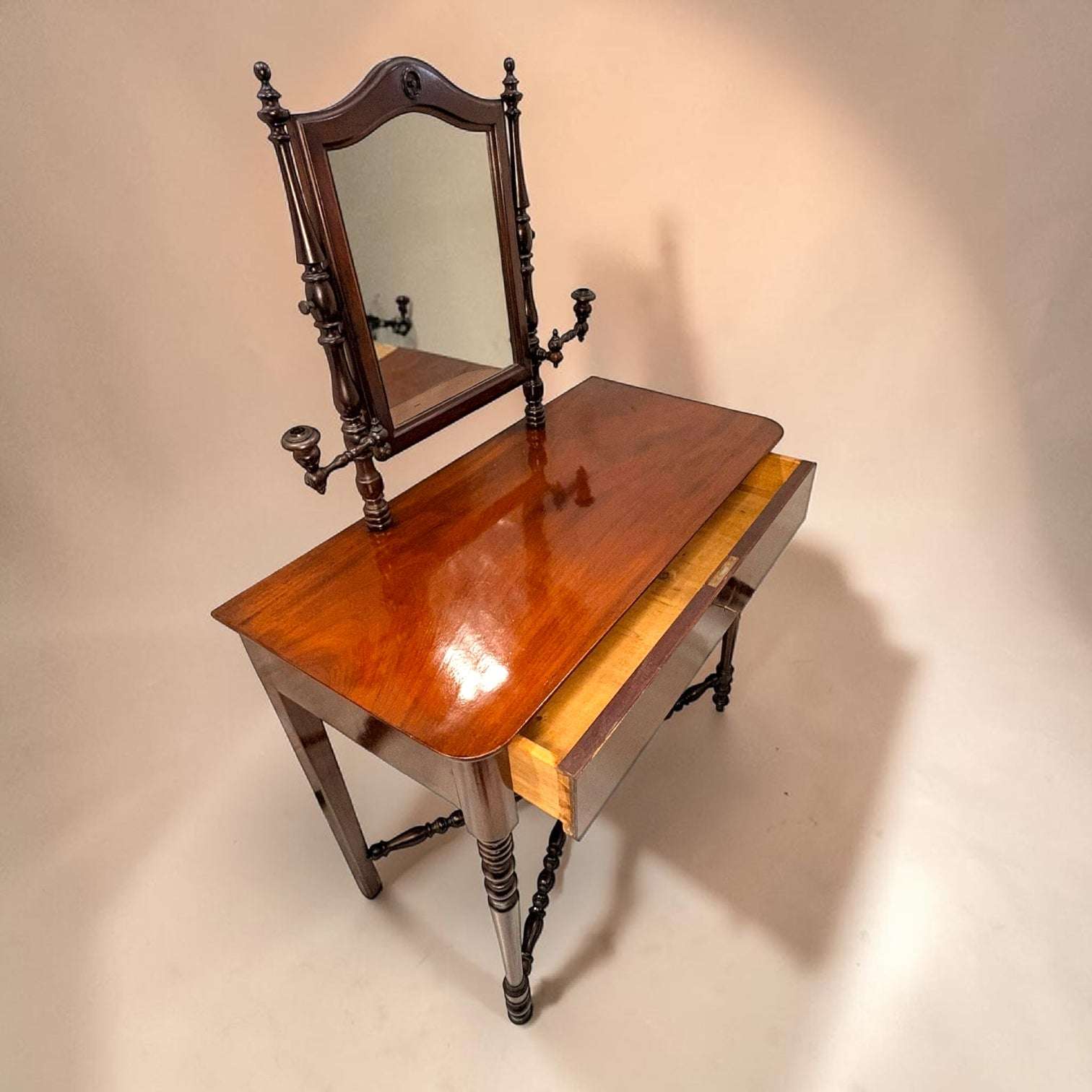 Tocador victoriano inglés de caoba con espejo antiguo - Cositas Antiguas – La Guadaña, Anticuarios Online en Jerez , vender antigüedades, muebles antiguos