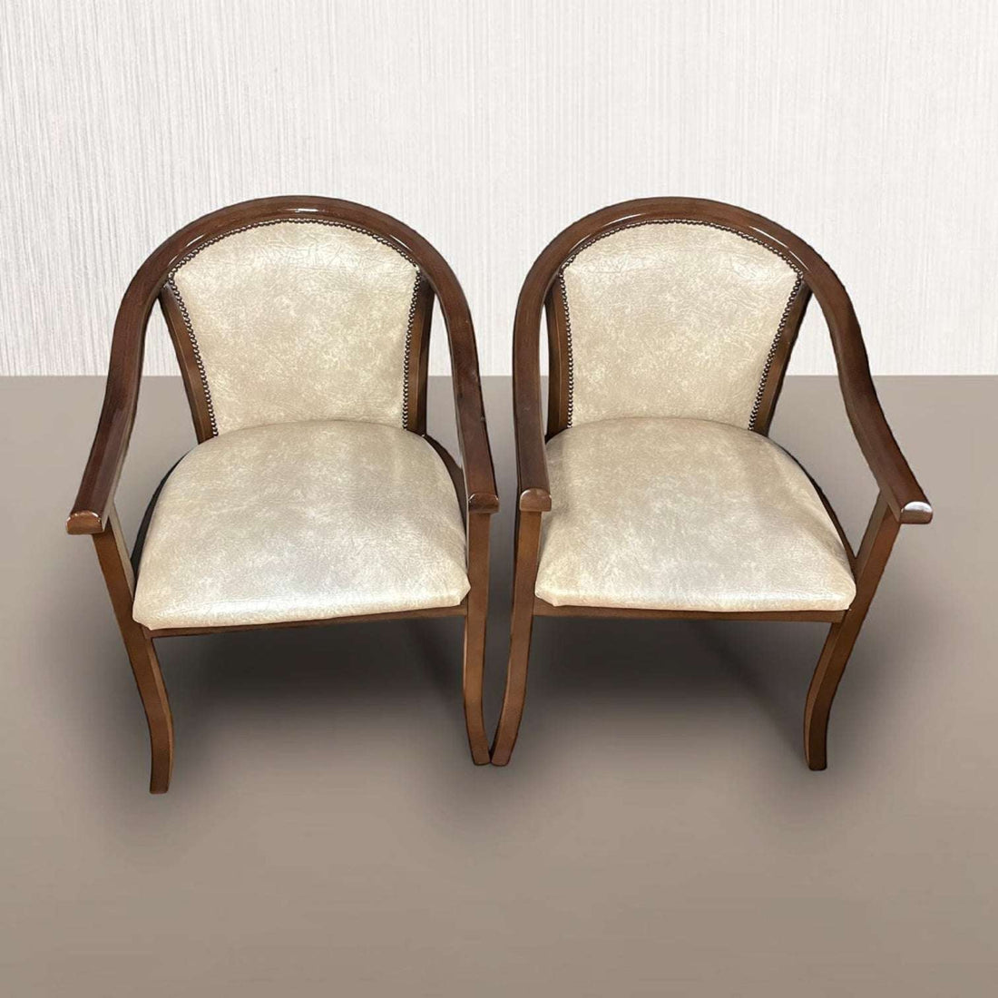 Pareja de sillones de oficina de caoba con cuero blanco - Cositas Antiguas – La Guadaña, Anticuarios Online en Jerez , vender antigüedades, muebles antiguos