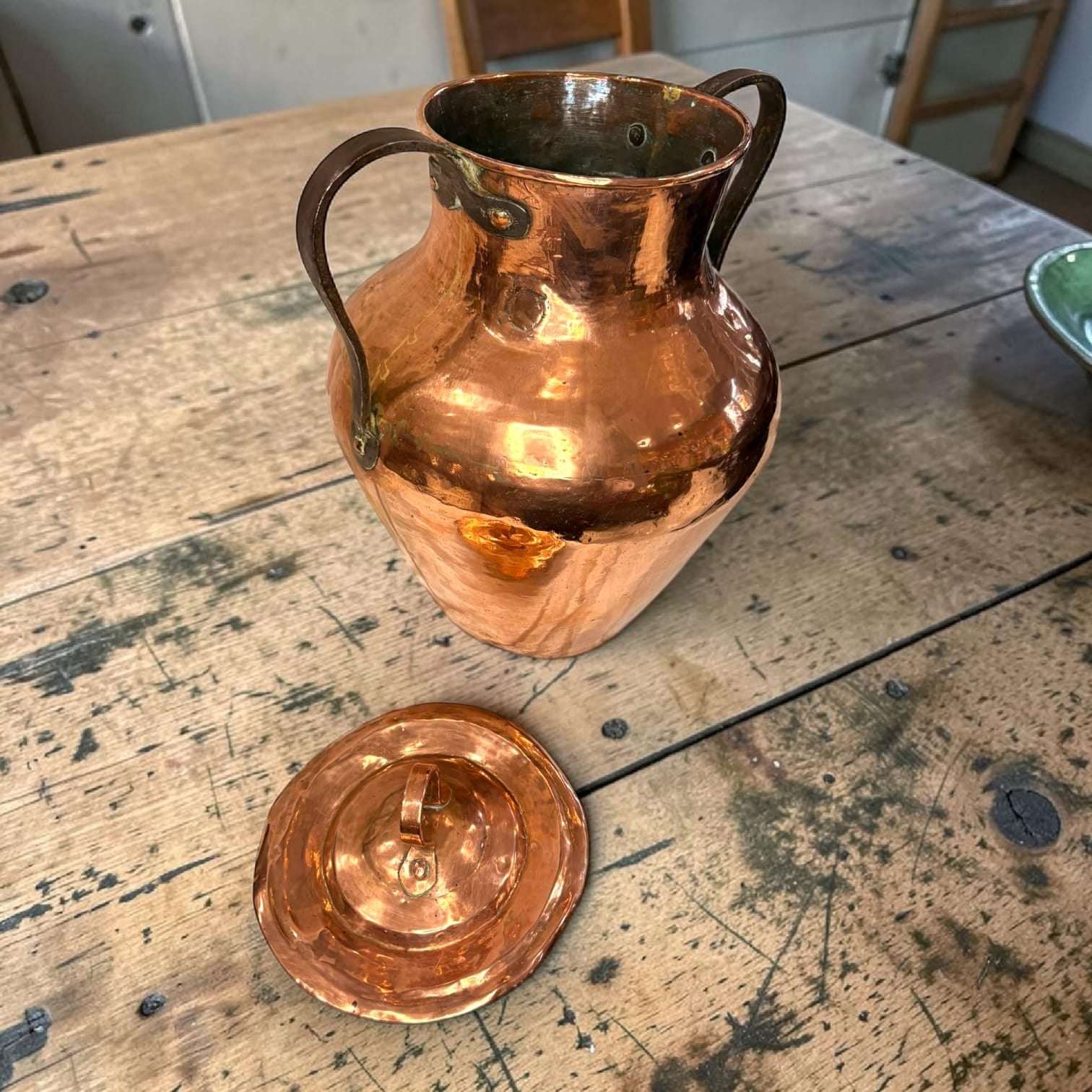 Olla de cobre antigua con tapa y dos asas laterales del siglo XIX - Cositas Antiguas – La Guadaña, Anticuarios Online en Jerez , vender antigüedades, muebles antiguos