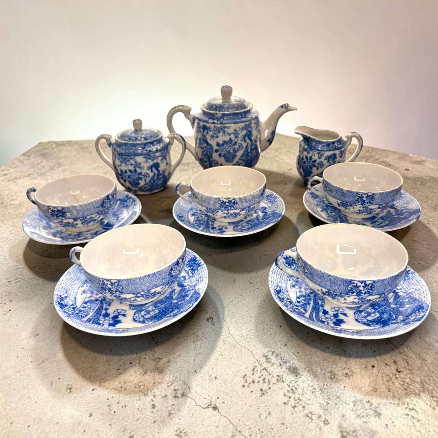 Juego de café de porcelana china azul asiático - Cositas Antiguas – La Guadaña, Anticuarios Online en Jerez , vender antigüedades, muebles antiguos