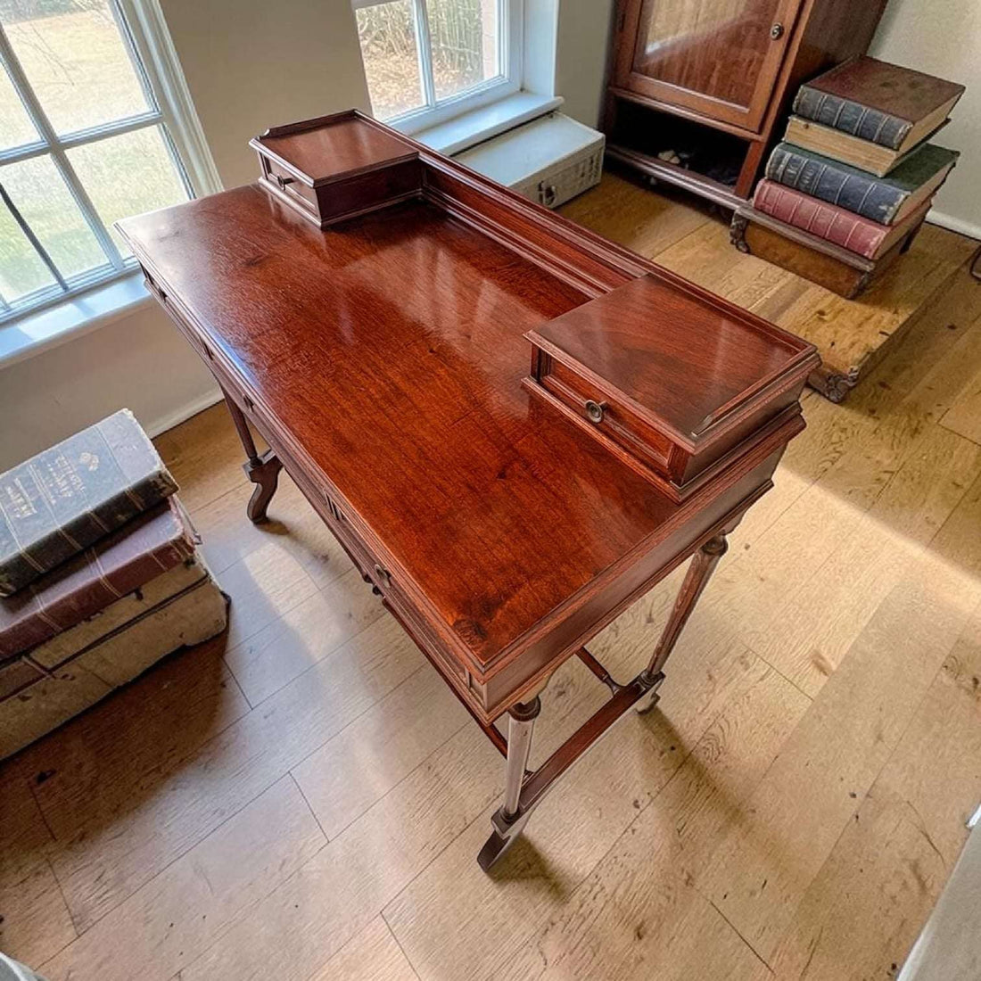 Escritorio de caoba antiguo con cajones | Cositas Antiguas - Cositas Antiguas – La Guadaña, Anticuarios Online en Jerez , vender antigüedades, muebles antiguos