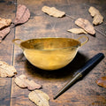 Caldero antiguo de metal dorado para repostería - Cositas Antiguas – La Guadaña, Anticuarios Online en Jerez , vender antigüedades, muebles antiguos