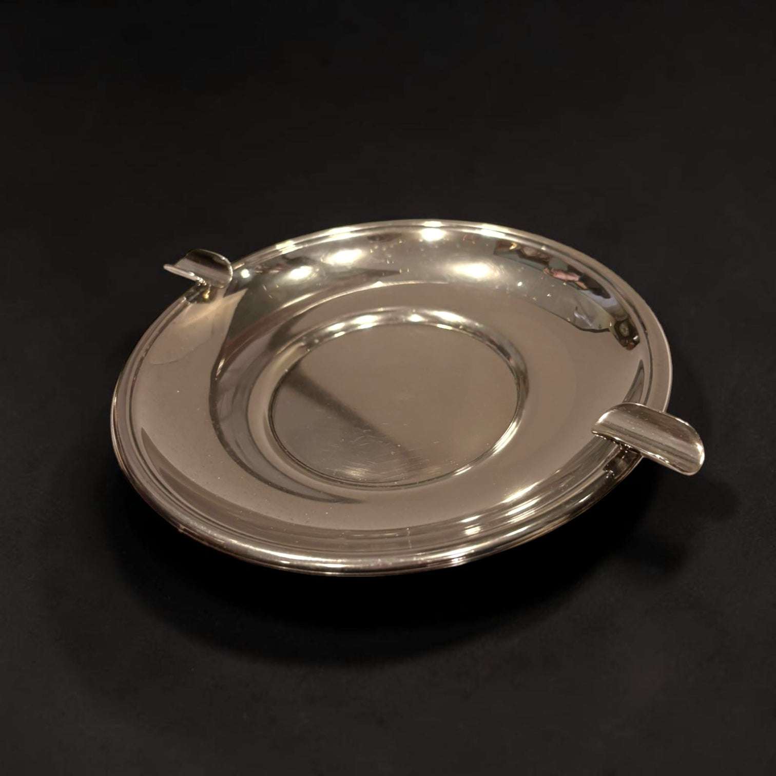 Cenicero de metal plateado antiguo y decorativo - Cositas Antiguas – La Guadaña, Anticuarios Online en Jerez , vender antigüedades, muebles antiguos