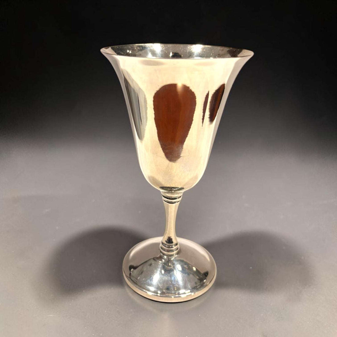 Copas de metal plateado para eventos y decoración - Cositas Antiguas – La Guadaña, Anticuarios Online en Jerez , vender antigüedades, muebles antiguos