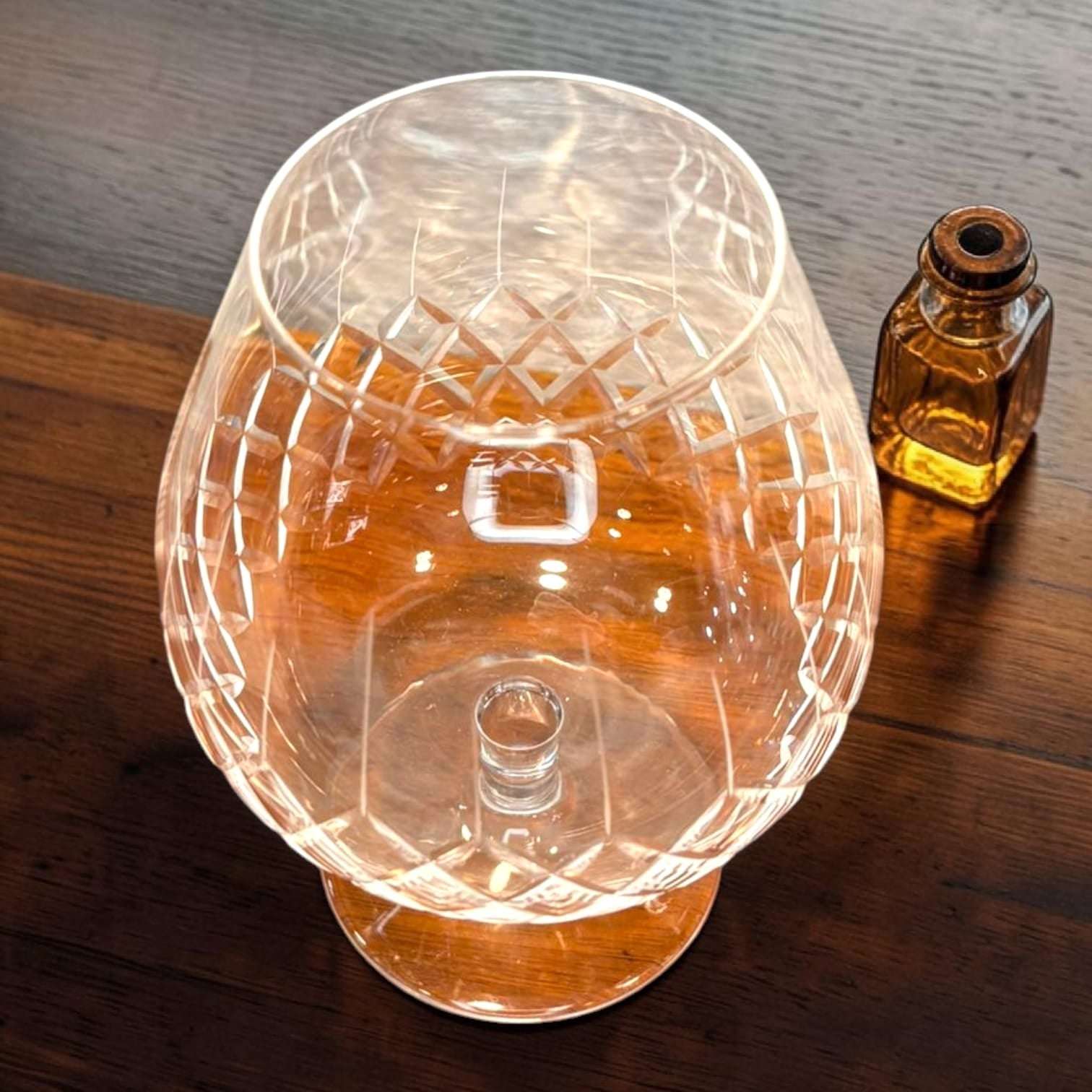 Juego de copas de cristal tallado antiguo - Cositas Antiguas – La Guadaña, Anticuarios Online en Jerez , vender antigüedades, muebles antiguos