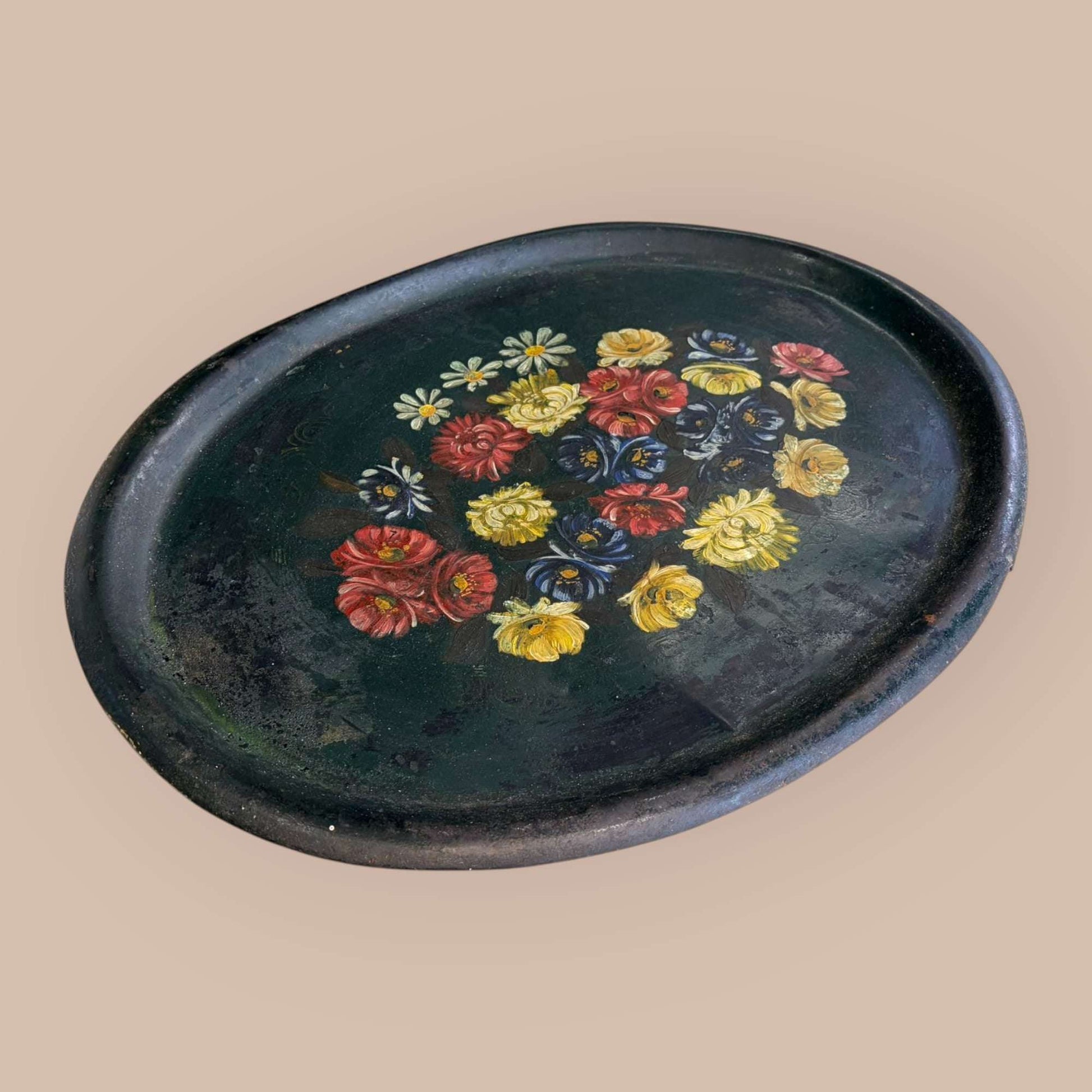 Bandeja antigua de tole negro con flores pintadas - Cositas Antiguas – La Guadaña, Anticuarios Online en Jerez , vender antigüedades, muebles antiguos