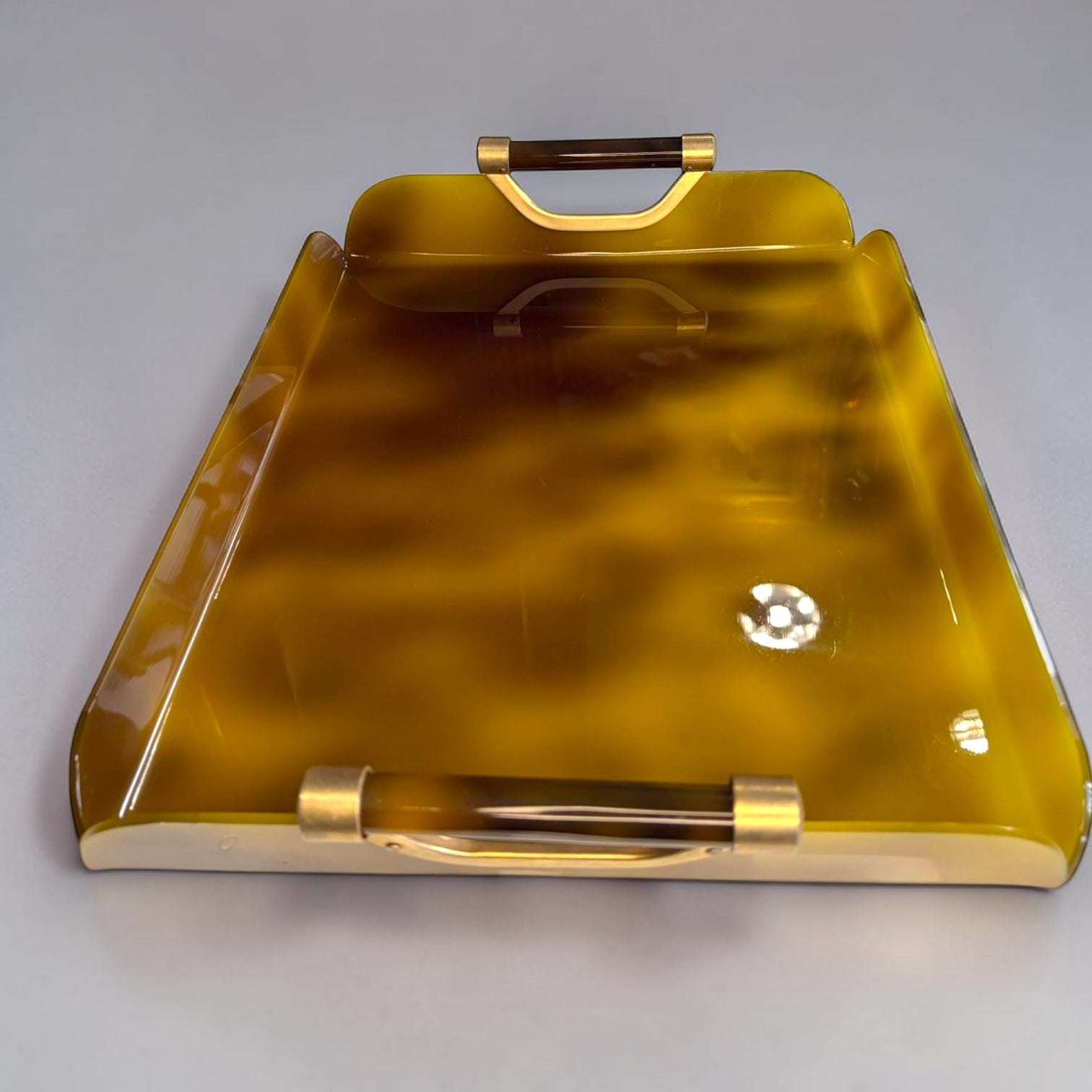 Bandeja de metacrilato estilo carey con asas - Cositas Antiguas – La Guadaña, Anticuarios Online en Jerez , vender antigüedades, muebles antiguos