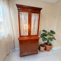 Vitrina antigua de madera con cristal y alacena - Cositas Antiguas – La Guadaña, Anticuarios Online en Jerez , vender antigüedades, muebles antiguos