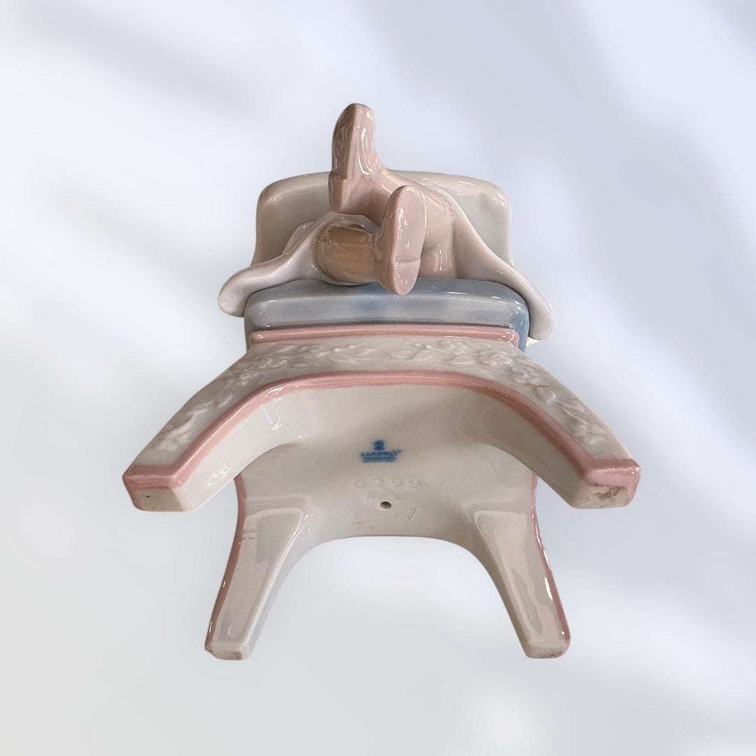 Bebés Lladró en tronas con patito y osito de porcelana - Cositas Antiguas – La Guadaña, Anticuarios Online en Jerez , vender antigüedades, muebles antiguos