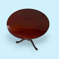 Velador de caoba redondo con pie trípode clásico - Cositas Antiguas – La Guadaña, Anticuarios Online en Jerez , vender antigüedades, muebles antiguos