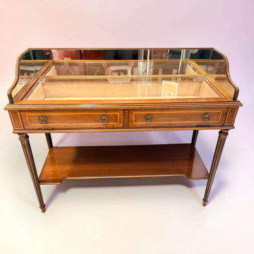 Expositor Luis XVI de caoba y cristal transparente - Cositas Antiguas – La Guadaña, Anticuarios Online en Jerez , vender antigüedades, muebles antiguos