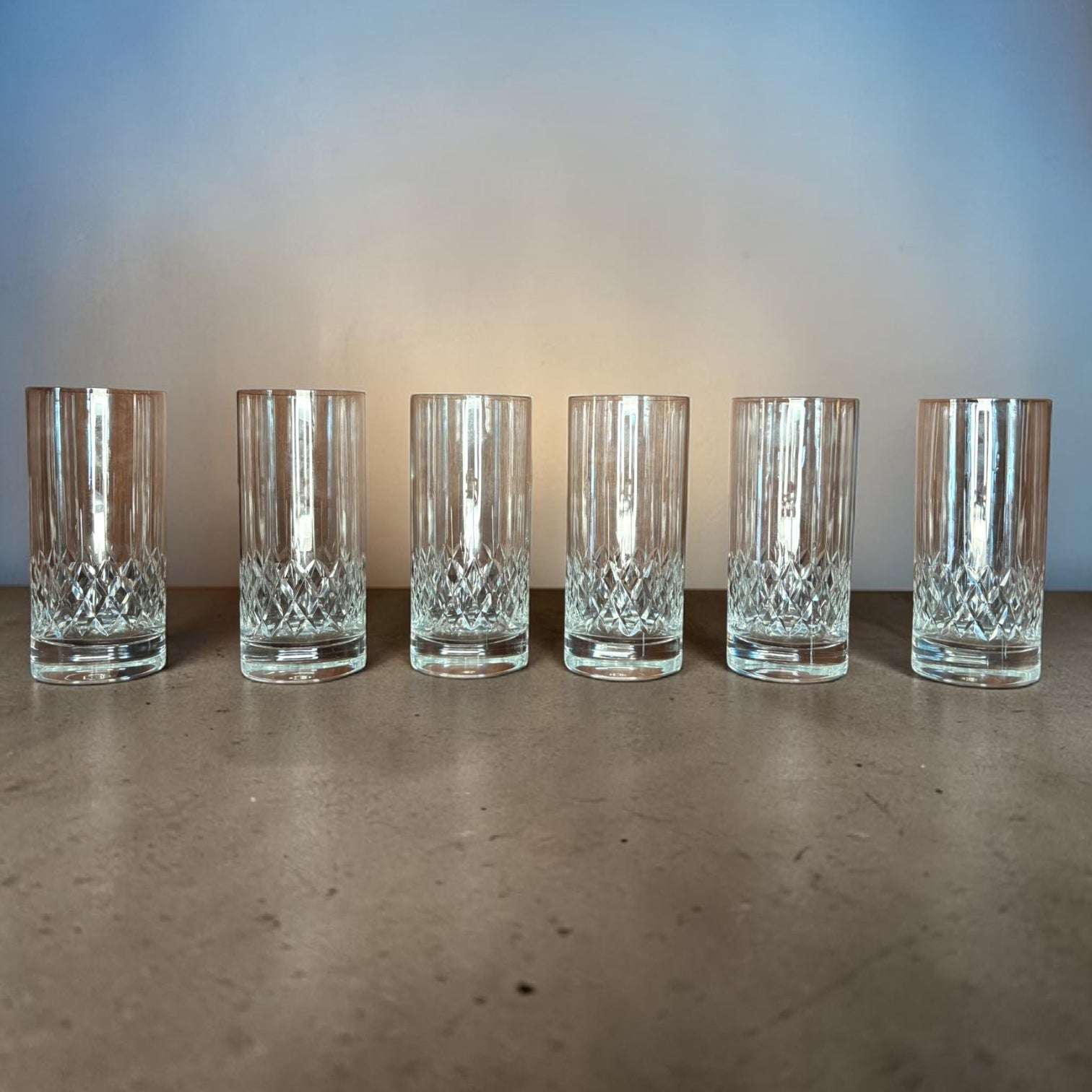 Lote de 6 vasos largos de cristal tallado elegantes - Cositas Antiguas – La Guadaña, Anticuarios Online en Jerez , vender antigüedades, muebles antiguos