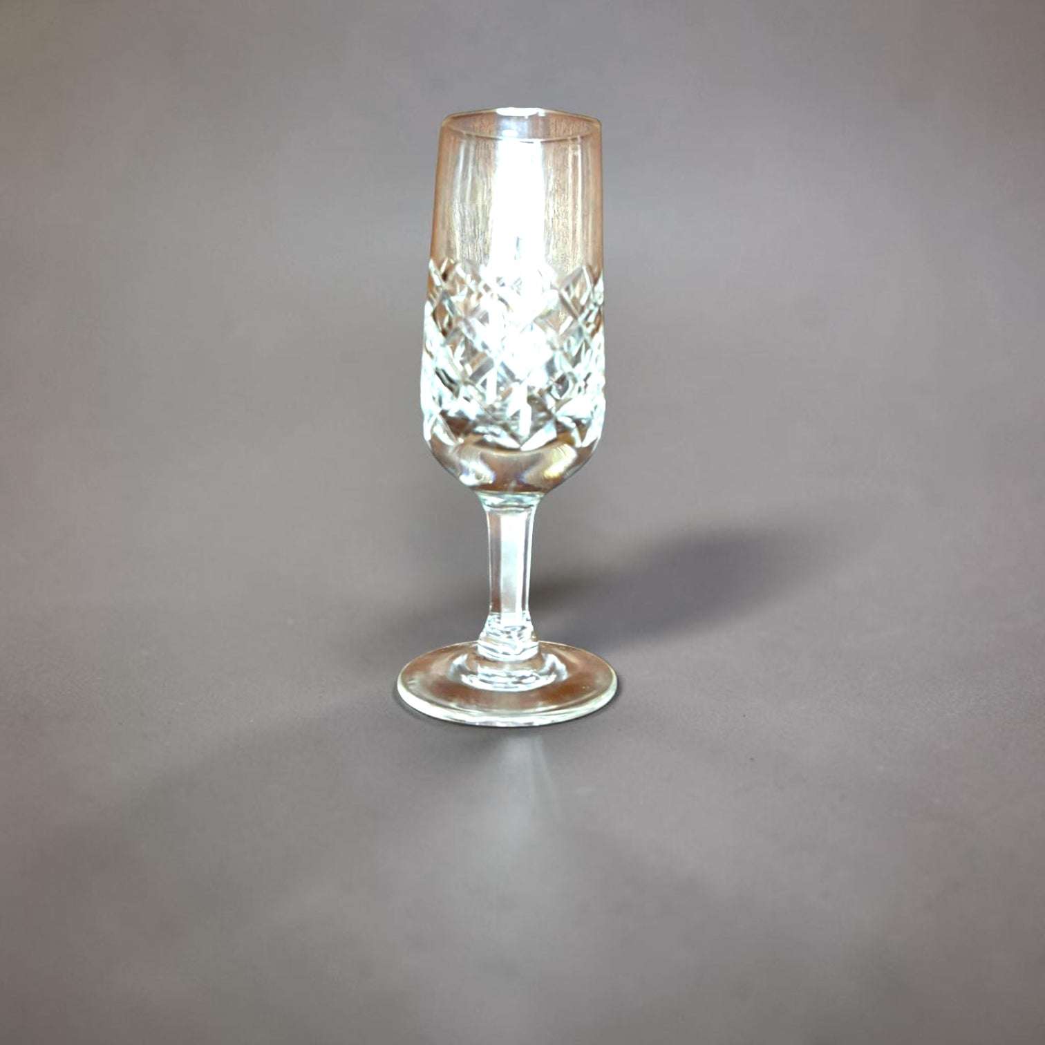 Lote de 4 catavinos de cristal tallado muy elegantes - Cositas Antiguas – La Guadaña, Anticuarios Online en Jerez , vender antigüedades, muebles antiguos