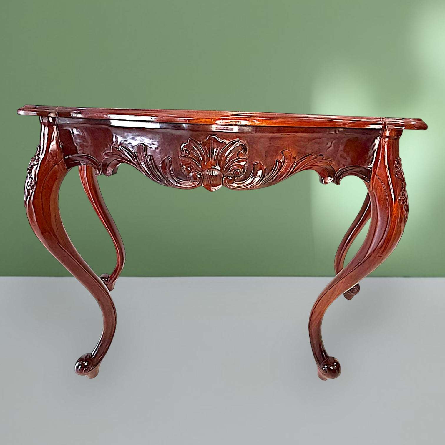 Consola de caoba tallada con patas curvas clásica - Cositas Antiguas – La Guadaña, Anticuarios Online en Jerez , vender antigüedades, muebles antiguos