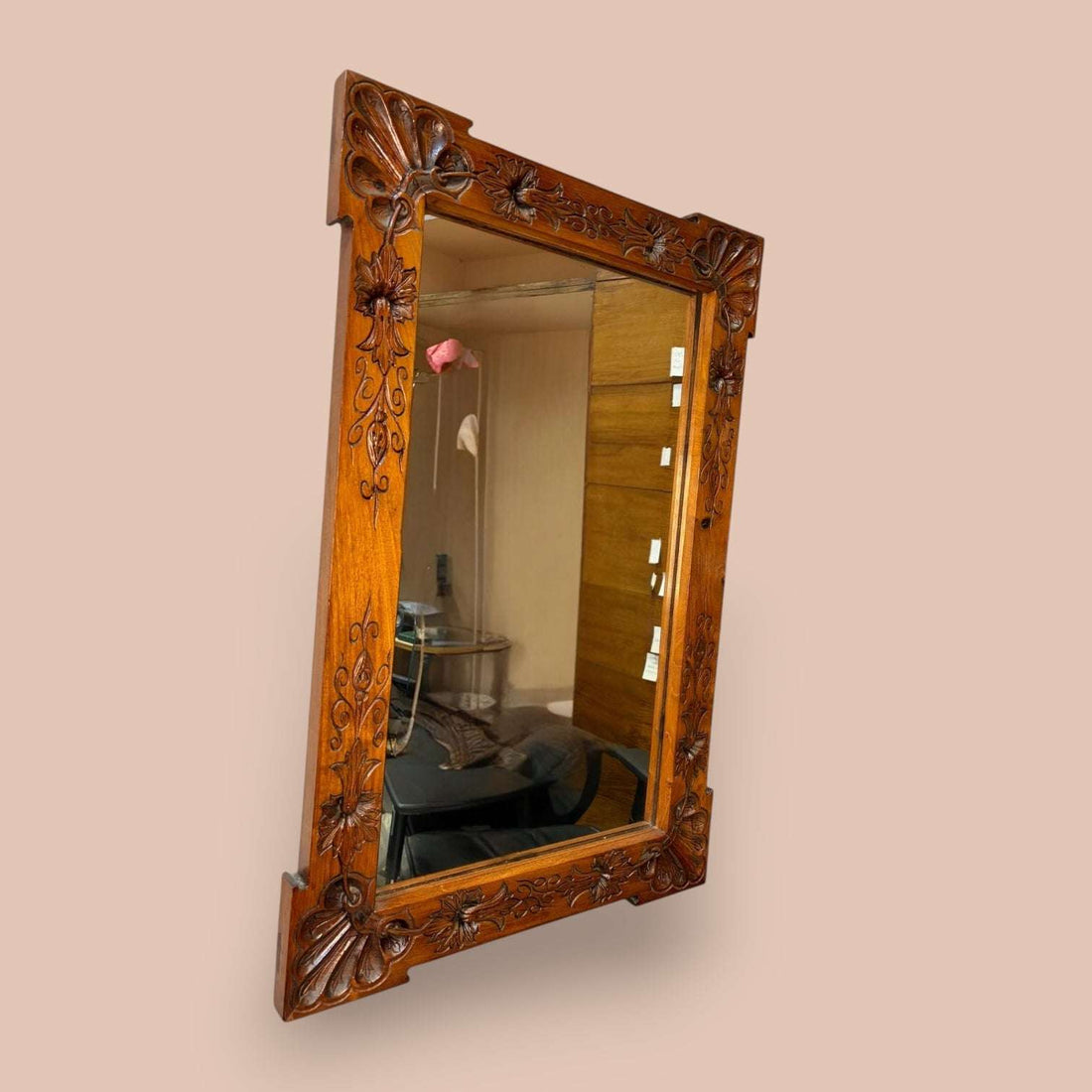 Espejo de madera tallada para pared con relieves - Cositas Antiguas – La Guadaña, Anticuarios Online en Jerez , vender antigüedades, muebles antiguos