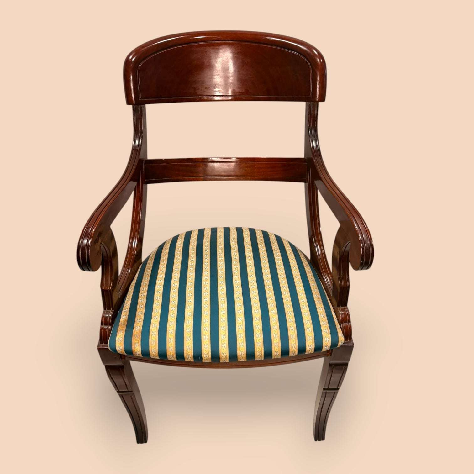 Sillón Biedermeier de caoba con asiento tapizado | pieza con historia - Cositas Antiguas – La Guadaña, Anticuarios Online en Jerez , vender antigüedades, muebles antiguos