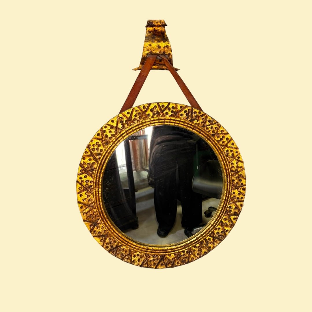 Espejo dorado de pared años 80 con correa de cuero - Cositas Antiguas – La Guadaña, Anticuarios Online en Jerez , vender antigüedades, muebles antiguos