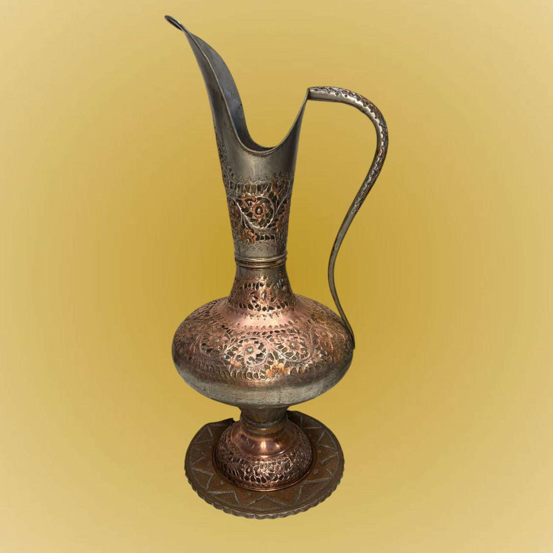 Gran jarra de cobre antigua estilo turco amartillada - Cositas Antiguas – La Guadaña, Anticuarios Online en Jerez , vender antigüedades, muebles antiguos