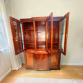 Vitrina de caoba antigua con tres puertas de cristal - Cositas Antiguas – La Guadaña, Anticuarios Online en Jerez , vender antigüedades, muebles antiguos