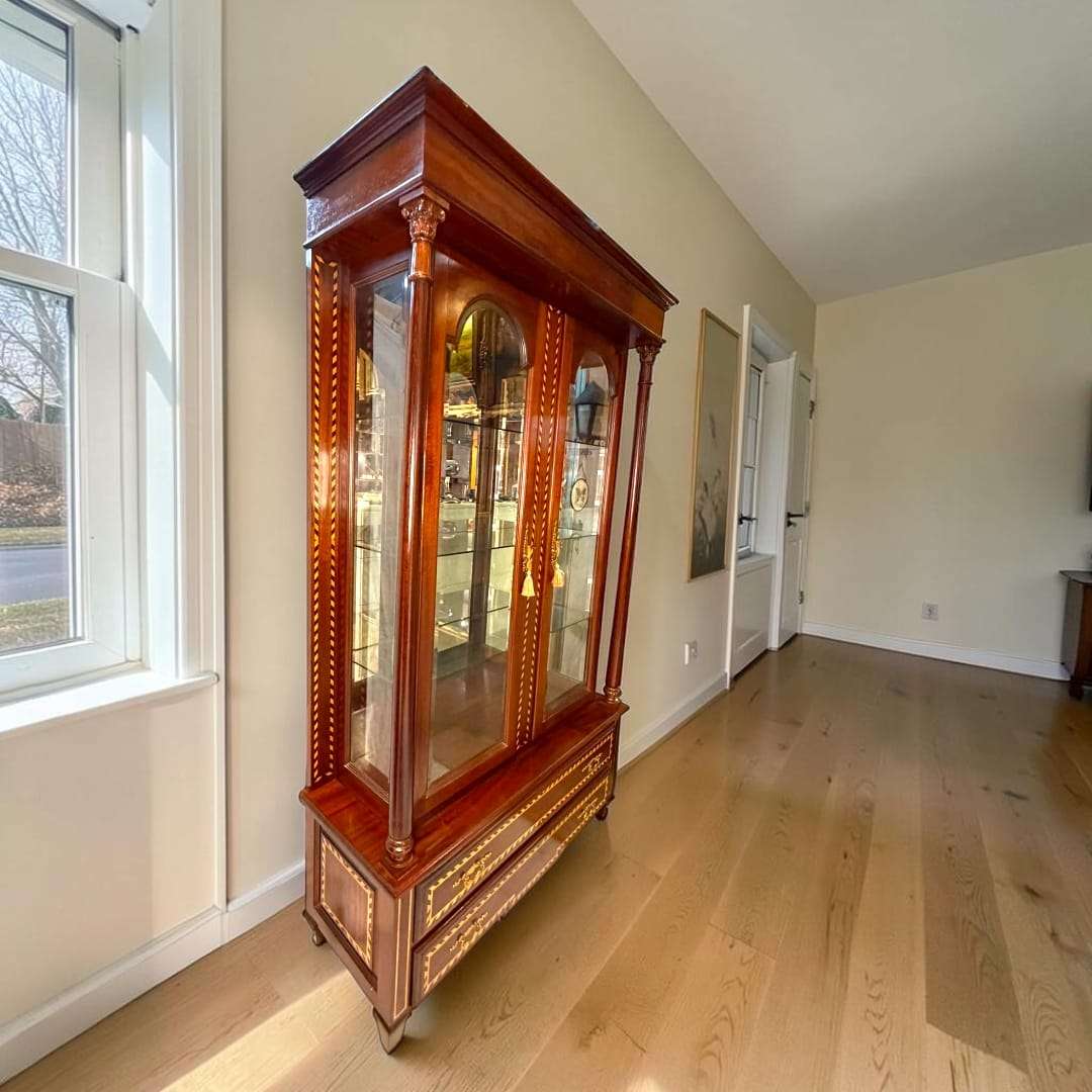 Vitrina antigua de caoba con marquetería elegante - Cositas Antiguas – La Guadaña, Anticuarios Online en Jerez , vender antigüedades, muebles antiguos