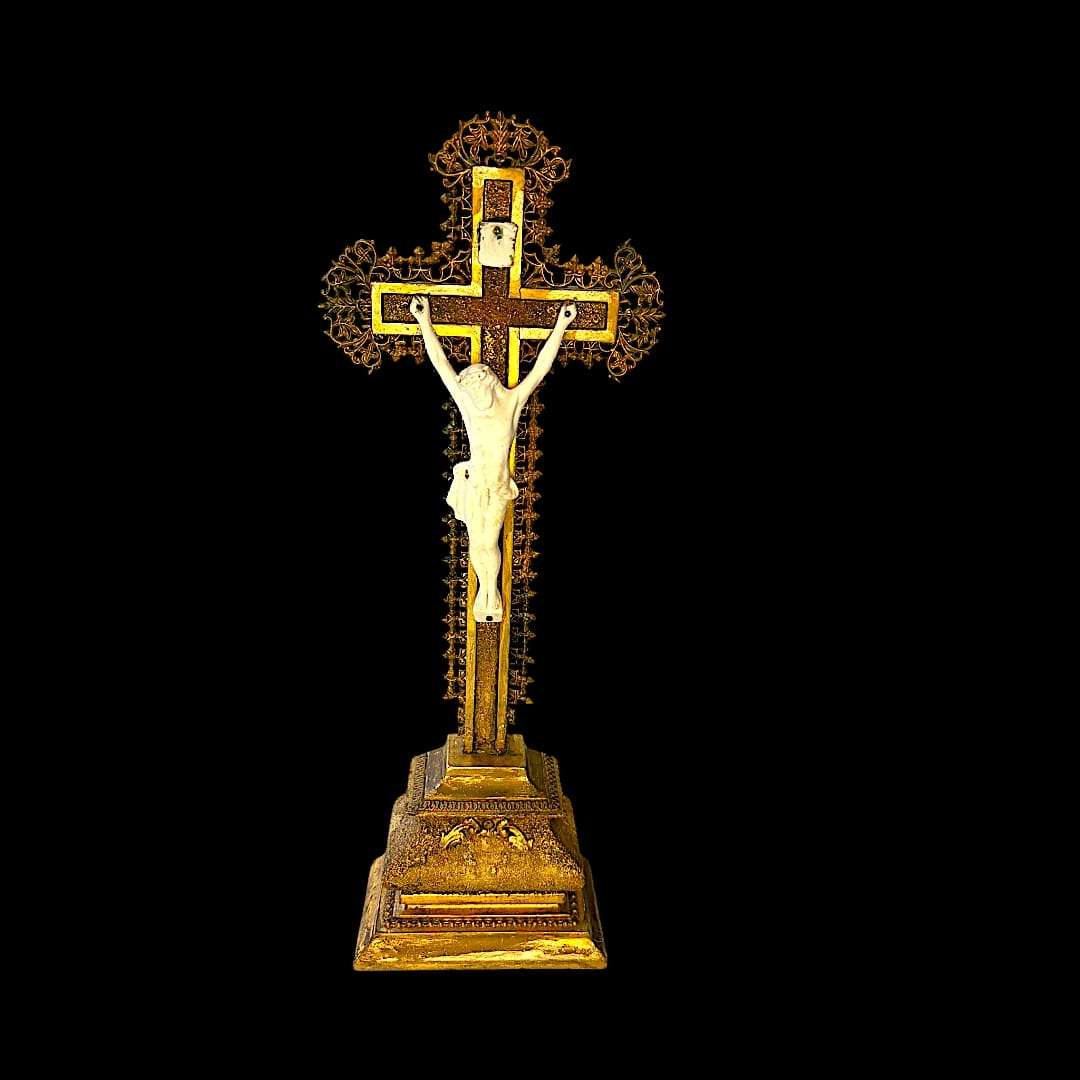 Crucifijo de sobremesa estilo Napoleón III - Cositas Antiguas – La Guadaña, Anticuarios Online en Jerez , vender antigüedades, muebles antiguos