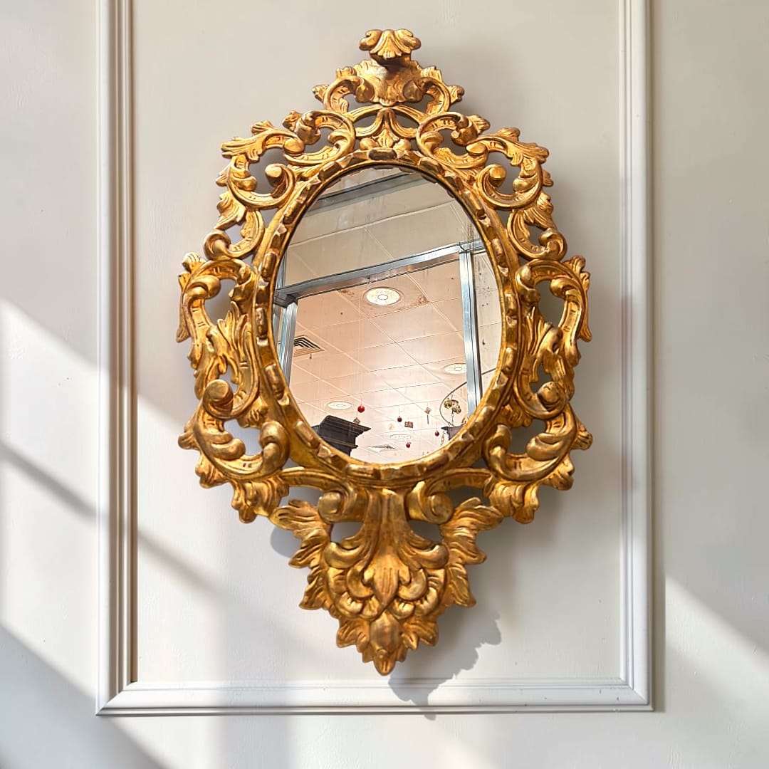 Espejo antiguo dorado de madera tallada único para decorar - Cositas Antiguas – La Guadaña, Anticuarios Online en Jerez , vender antigüedades, muebles antiguos