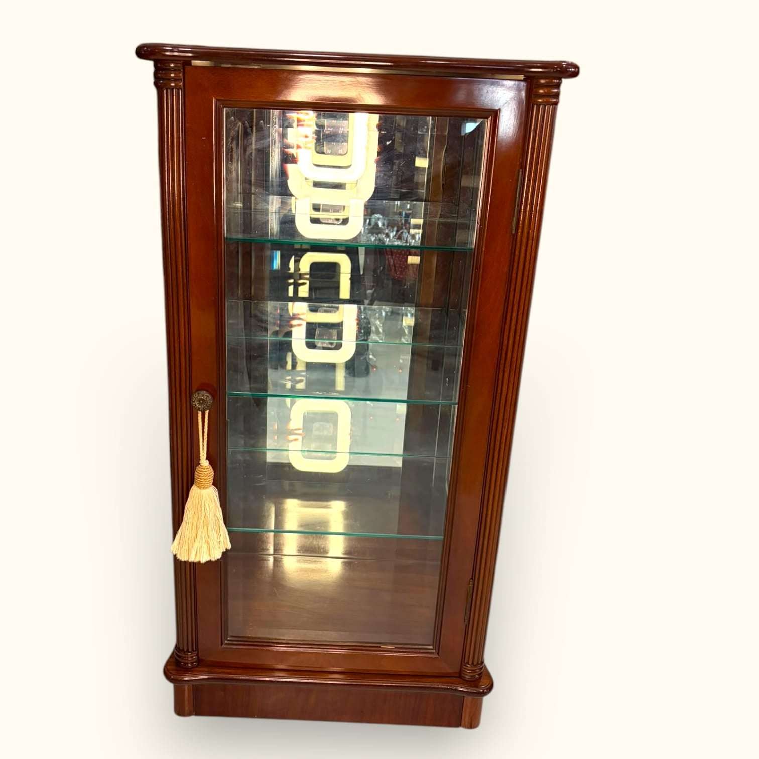 Vitrina de caoba con cristal para colección única - Cositas Antiguas – La Guadaña, Anticuarios Online en Jerez , vender antigüedades, muebles antiguos