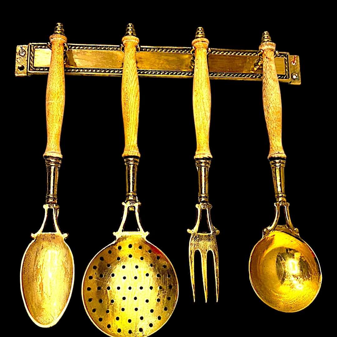 Set de cocina rústico con perchero de pared único - Cositas Antiguas – La Guadaña, Anticuarios Online en Jerez , vender antigüedades, muebles antiguos