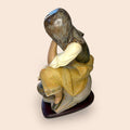 Figura Lladró Cantarera Clásica de porcelana única - Cositas Antiguas – La Guadaña, Anticuarios Online en Jerez , vender antigüedades, muebles antiguos