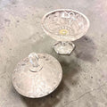 Bombonera antigua de cristal con relieves decorativos - Cositas Antiguas – La Guadaña, Anticuarios Online en Jerez , vender antigüedades, muebles antiguos