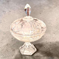 Bombonera antigua de cristal con relieves decorativos - Cositas Antiguas – La Guadaña, Anticuarios Online en Jerez , vender antigüedades, muebles antiguos