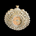 Relicario antiguo con fragmento de túnica bordada - Cositas Antiguas – La Guadaña, Anticuarios Online en Jerez , vender antigüedades, muebles antiguos