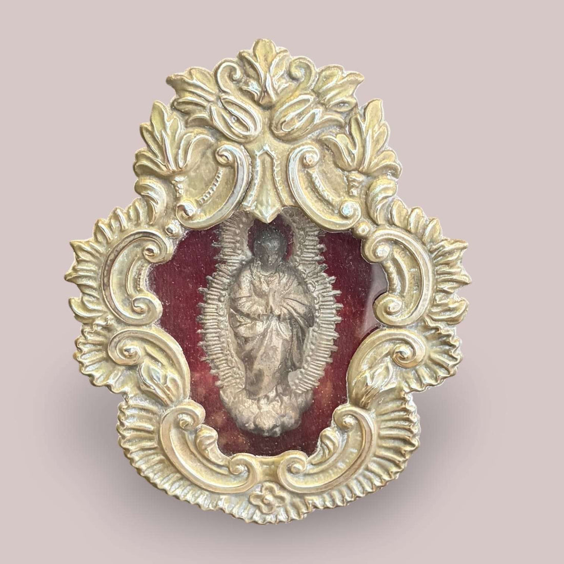 Relicario de la Inmaculada en metal plateado - Cositas Antiguas – La Guadaña, Anticuarios Online en Jerez , vender antigüedades, muebles antiguos