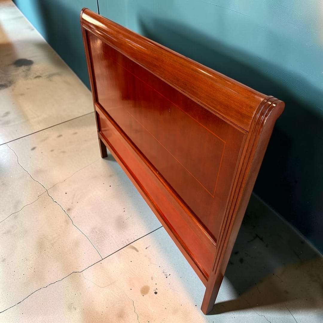 Cabecero de caoba antiguo para dormitorio elegante - Cositas Antiguas – La Guadaña, Anticuarios Online en Jerez , vender antigüedades, muebles antiguos