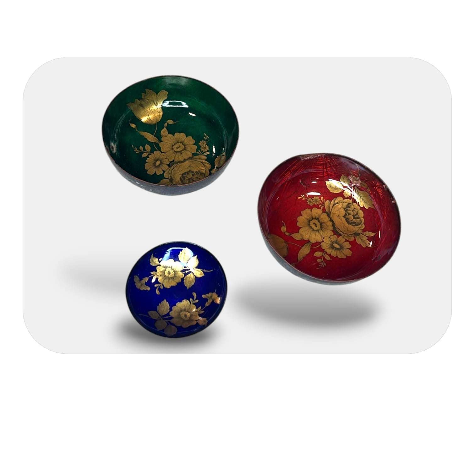 Cuencos y plato esmaltados antiguos decorativos - Cositas Antiguas – La Guadaña, Anticuarios Online en Jerez , vender antigüedades, muebles antiguos