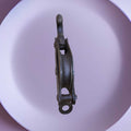 Polea Pasteca de Barco de Hierro – Auténtica Pieza Náutica - Cositas Antiguas – La Guadaña, Anticuarios Online en Jerez , vender antigüedades, muebles antiguos