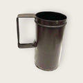 Vaso de medidas antiguo de hierro | Estilo rústico - Cositas Antiguas – La Guadaña, Anticuarios Online en Jerez ,
