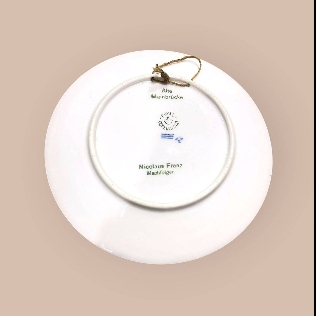 Plato Decorativo Royal Copenhagen - Alte Mainbrücke - Cositas Antiguas – La Guadaña, Anticuarios Online en Jerez , vender antigüedades, muebles antiguos