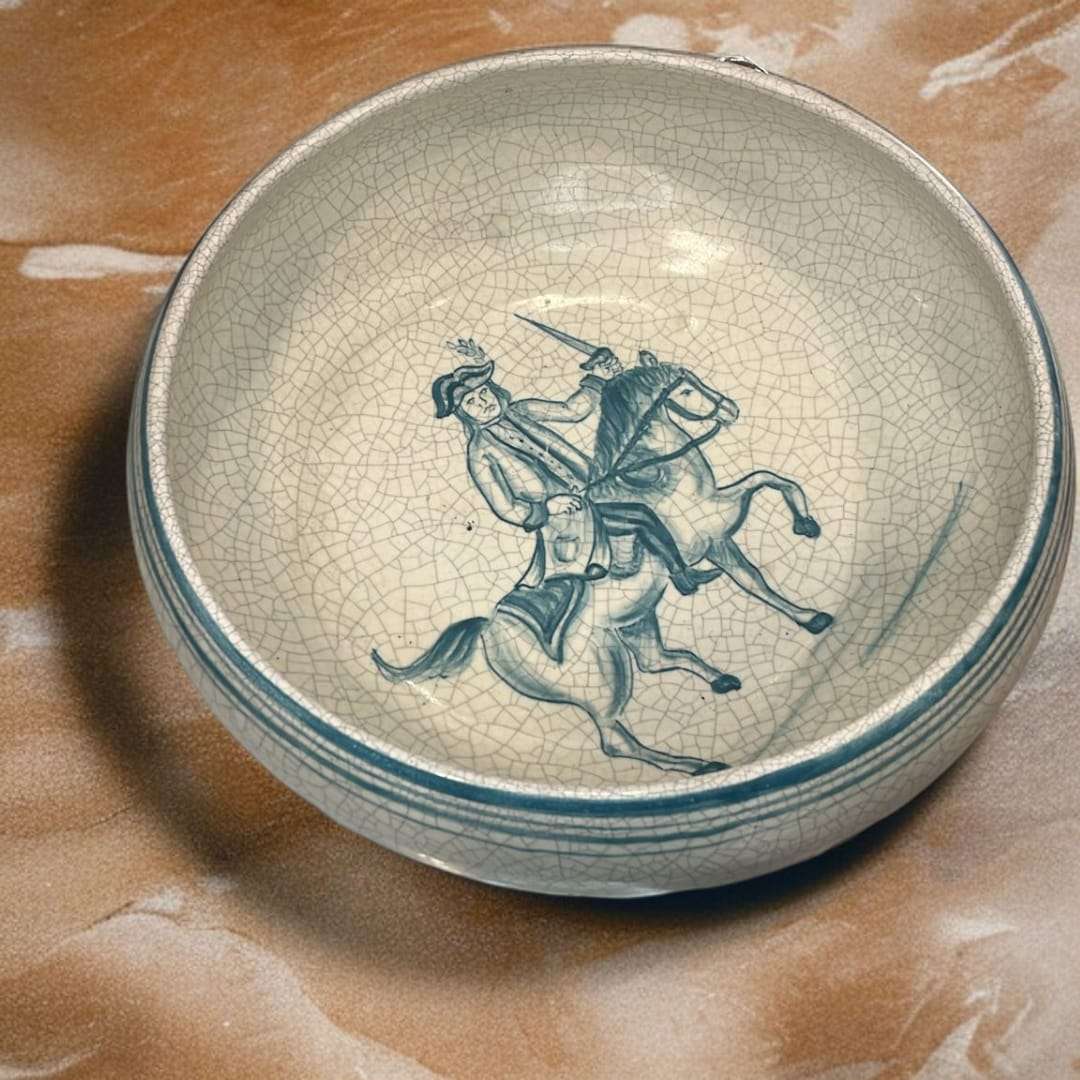 Plato de cerámica esmaltada Masipal | Artesanía española - Cositas Antiguas – La Guadaña, Anticuarios Online en Jerez , vender antigüedades, muebles antiguos
