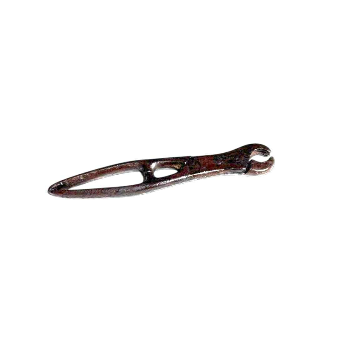 Tenazas antiguas de aretes únicas y coleccionables - Cositas Antiguas – La Guadaña, Anticuarios Online en Jerez , vender antigüedades, muebles antiguos