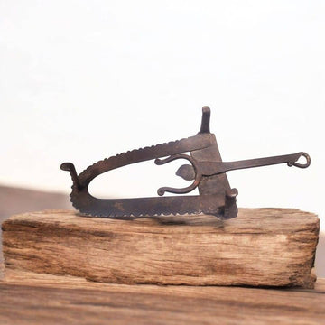 Descansa plancha antigua de hierro forjado - Cositas Antiguas – La Guadaña, Anticuarios Online en Jerez , vender antigüedades, muebles antiguos