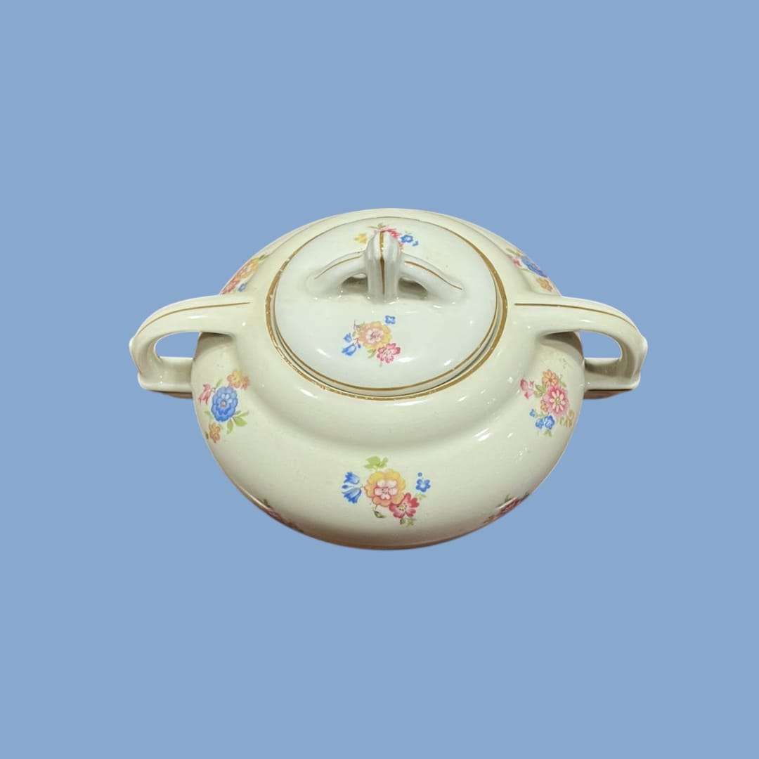 Azucarero de porcelana Victoria | Elegancia y tradición - Cositas Antiguas – La Guadaña, Anticuarios Online en Jerez , vender antigüedades, muebles antiguos