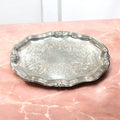 Bandeja de metal plateado con grabados elegantes vintage - Cositas Antiguas – La Guadaña, Anticuarios Online en Jerez , vender antigüedades, muebles antiguos