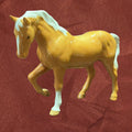 Caballo de porcelana Beswick amarillo - Colección exclusiva - Cositas Antiguas – La Guadaña, Anticuarios Online en Jerez , vender antigüedades, muebles antiguos