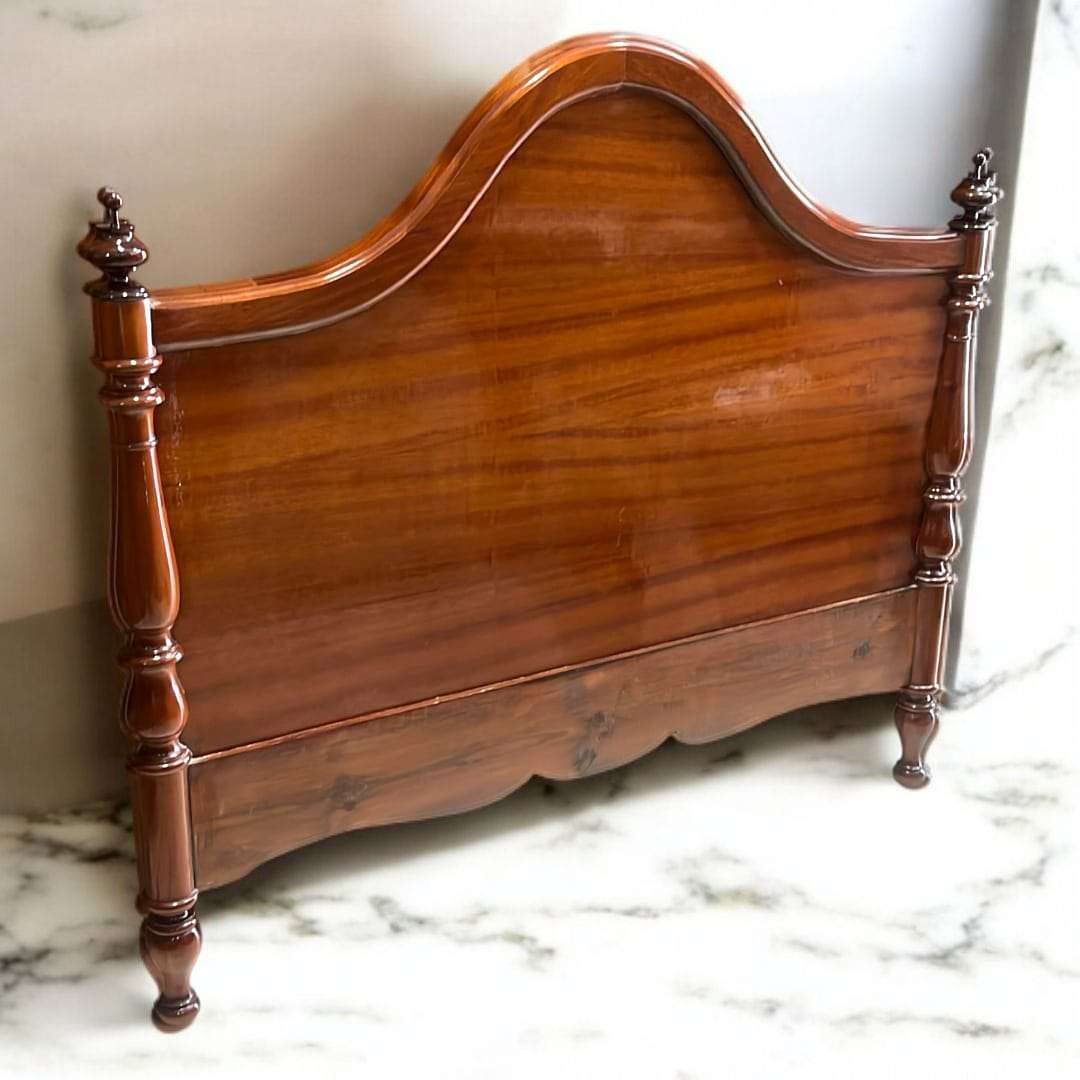 Cabecero de cama de caoba con acabado brillante y torneado - Cositas Antiguas – La Guadaña, Anticuarios Online en Jerez , vender antigüedades, muebles antiguos