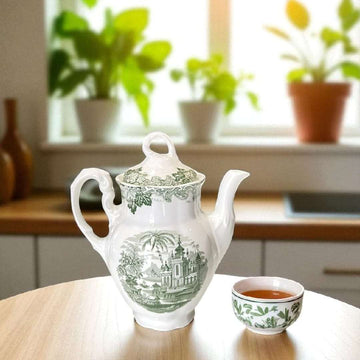 Cafetera de La Cartuja de Loza – Elegancia clásica única - Cositas Antiguas – La Guadaña, Anticuarios Online en Jerez , vender antigüedades, muebles antiguos