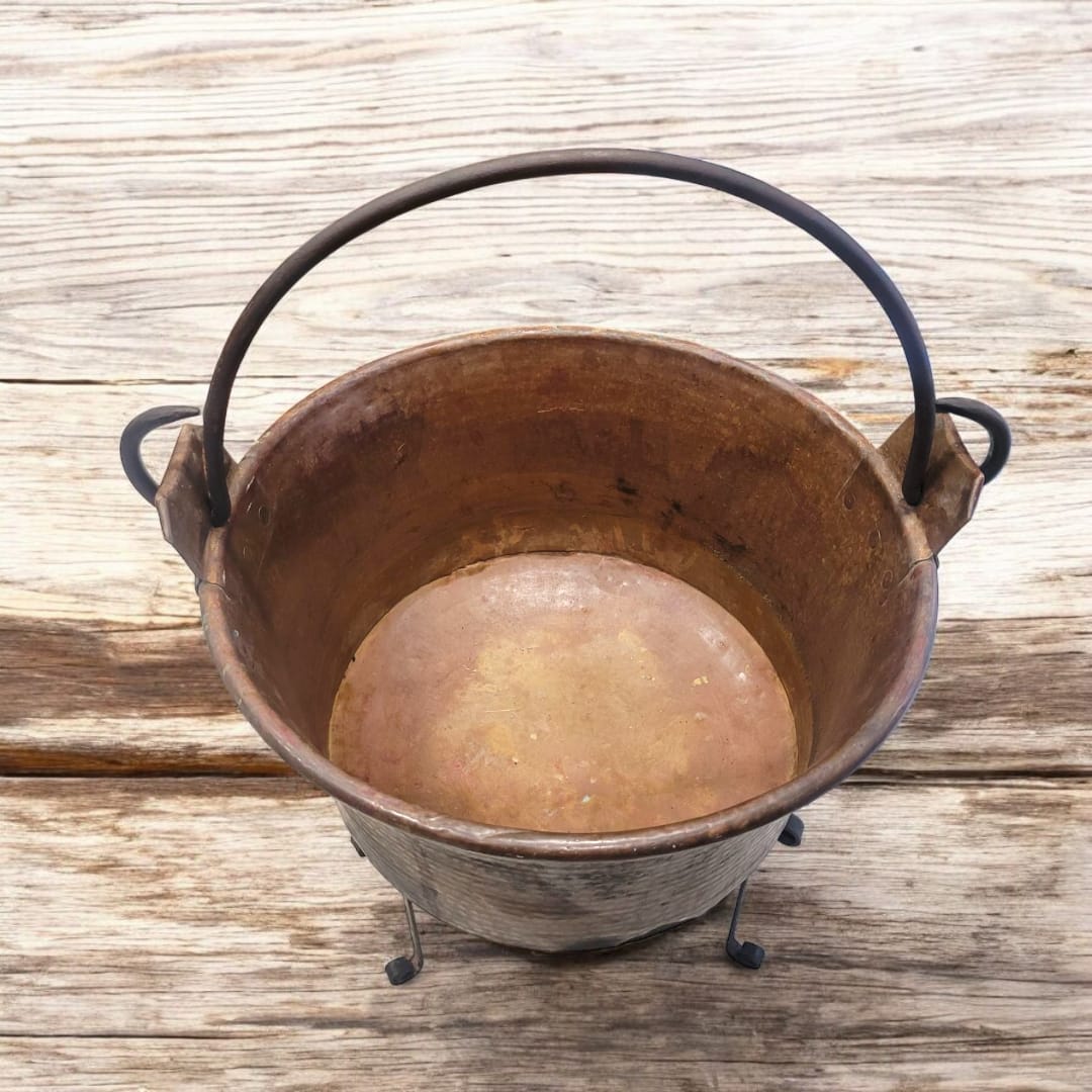 Gran Caldero de Cobre Antiguo con Asas – Pieza Única - Cositas Antiguas – La Guadaña, Anticuarios Online en Jerez , vender antigüedades, muebles antiguos