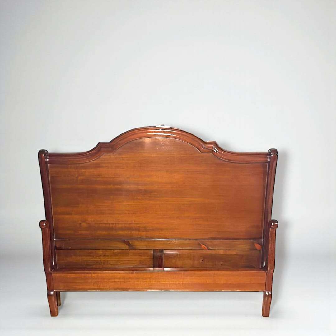 Cama de matrimonio de caoba elegante y única - Cositas Antiguas – La Guadaña, Anticuarios Online en Jerez , vender antigüedades, muebles antiguos