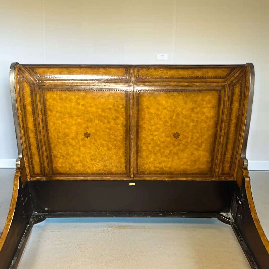 Cama estilo Imperio Maitland Smith queen-size elegante - Cositas Antiguas – La Guadaña, Anticuarios Online en Jerez , vender antigüedades, muebles antiguos